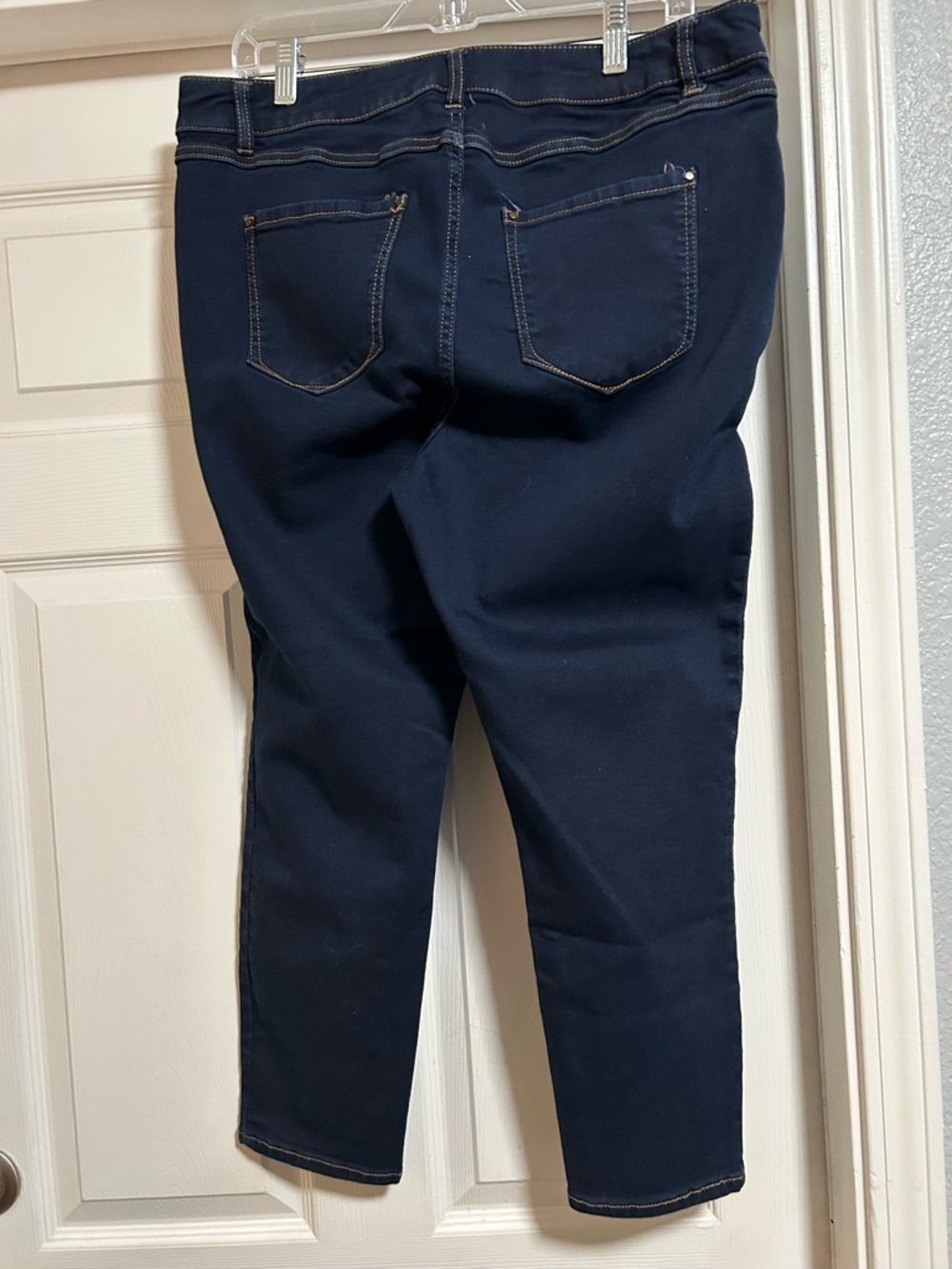 D. Jeans Women's Dark Navy Stretch Jeans - Classic Slim Fit - Picture 2 of 2